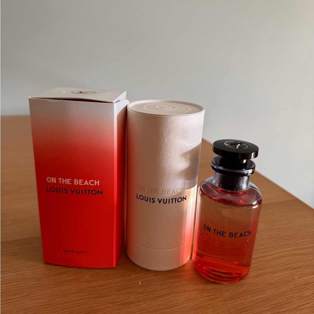 Louis Vuitton On The Beach Fragrance with Red and Black Accents
